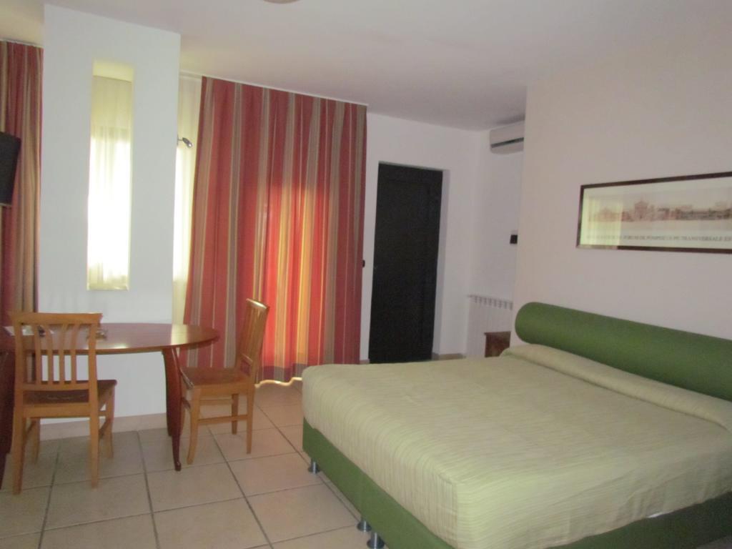 Miramare Residencia Pensión Pozzuoli Exterior foto